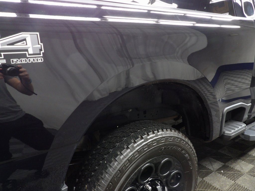 Used 2024 Ford F250 Lariat w/ Black Appearance Package image 35