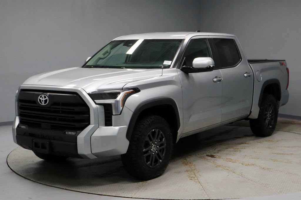 Used 2024 Toyota Tundra SR5 w/ SR5 Convenience Package AWD/4WD image 7