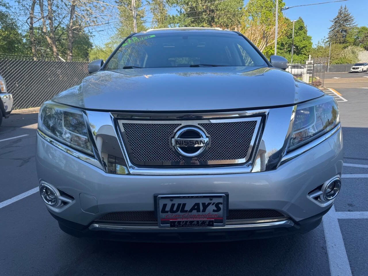 Used 2015 Nissan Pathfinder Platinum w/ Family Entertainment Package AWD/4WD image 7