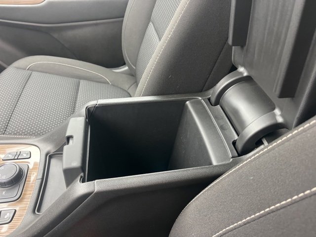 Used 2023 GMC Acadia SLE w/ Driver Convenience Package image 34