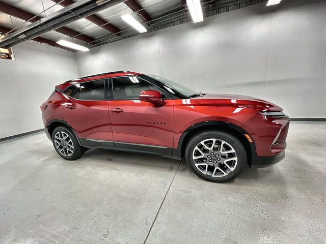 Certified 2023 Chevrolet Blazer RS w/ Driver Confidence II Package AWD/4WD image 9