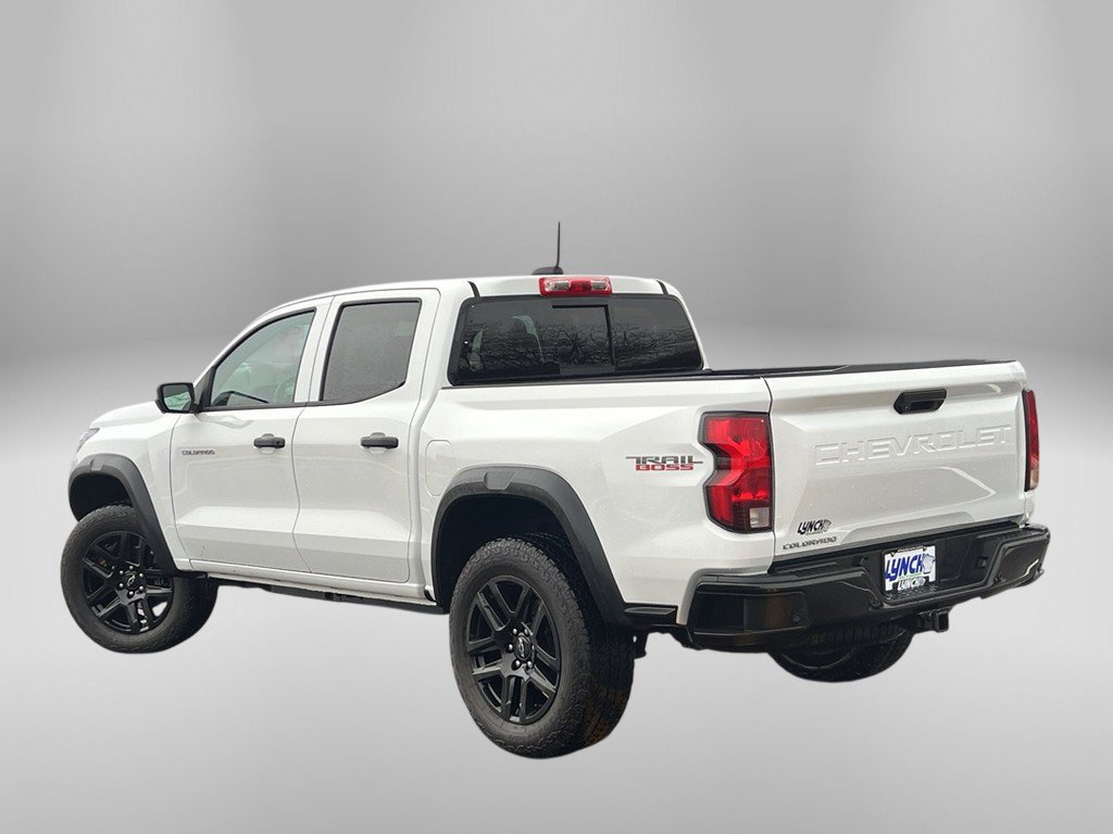 Used 2023 Chevrolet Colorado Trail Boss image 2