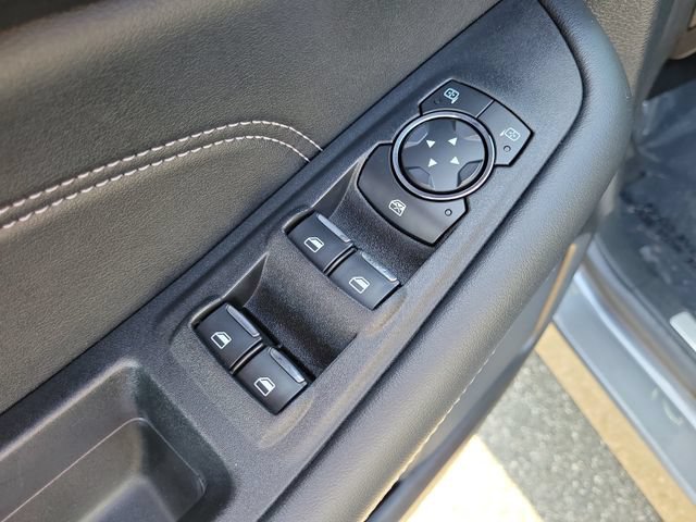 Used 2022 Ford Edge Titanium w/ Equipment Group 301A AWD/4WD image 16