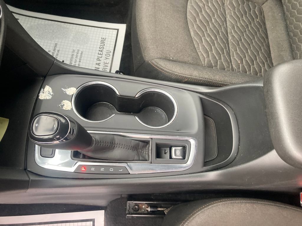 Used 2020 Chevrolet Equinox LT image 34