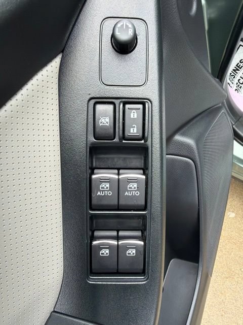 Used 2017 Subaru Forester 2.5i Limited AWD/4WD image 17