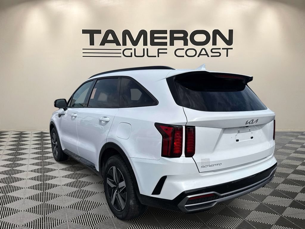 Certified 2023 Kia Sorento S w/ Panoramic Sunroof Package FWD image 5