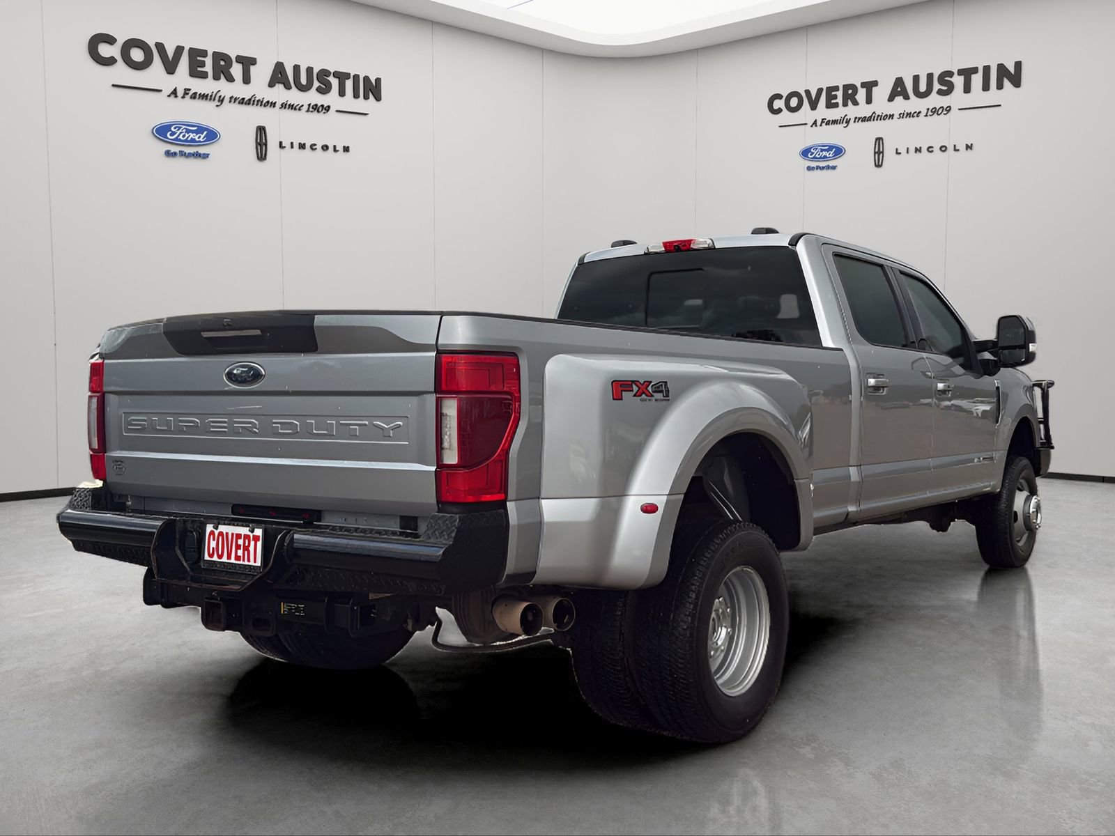 Used 2022 Ford F350 Lariat w/ Lariat Ultimate Package AWD/4WD image 5