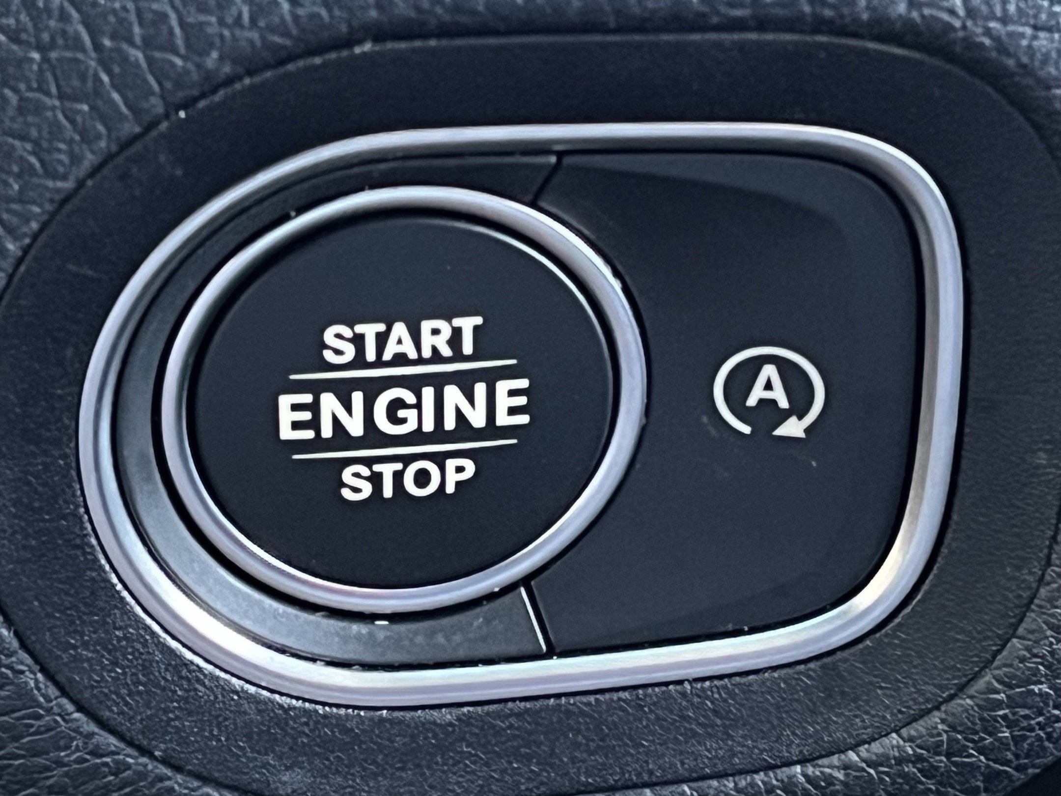 Used 2025 Mercedes-Benz GLE 350 4MATIC w/ Driver Assistance Package image 20