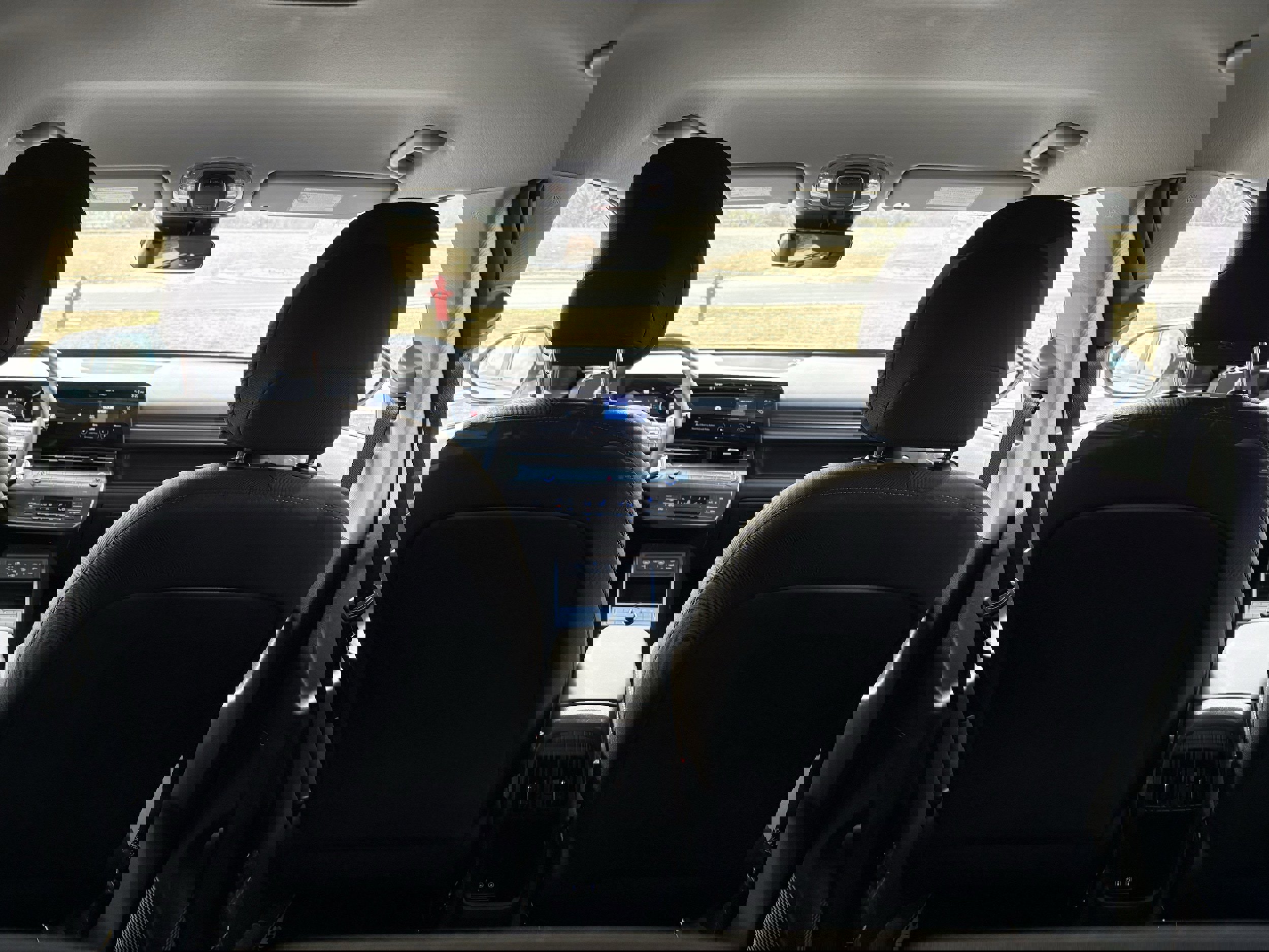 Used 2025 Hyundai Kona SEL image 13