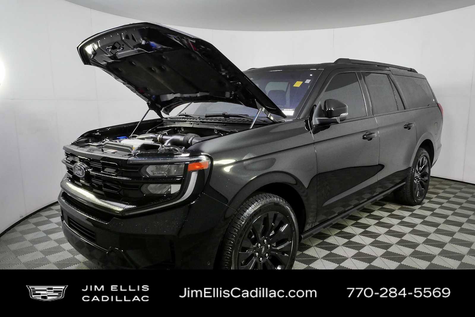 Used 2025 Ford Expedition Max Platinum w/ Stealth Appearance Package AWD/4WD image 37