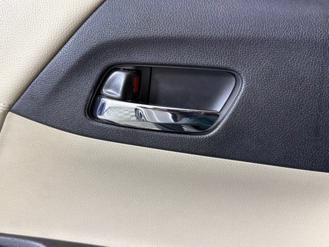 Used 2016 Honda Accord EX-L image 18