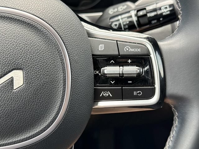 Used 2023 Kia Sorento S w/ Panoramic Sunroof Package FWD image 24