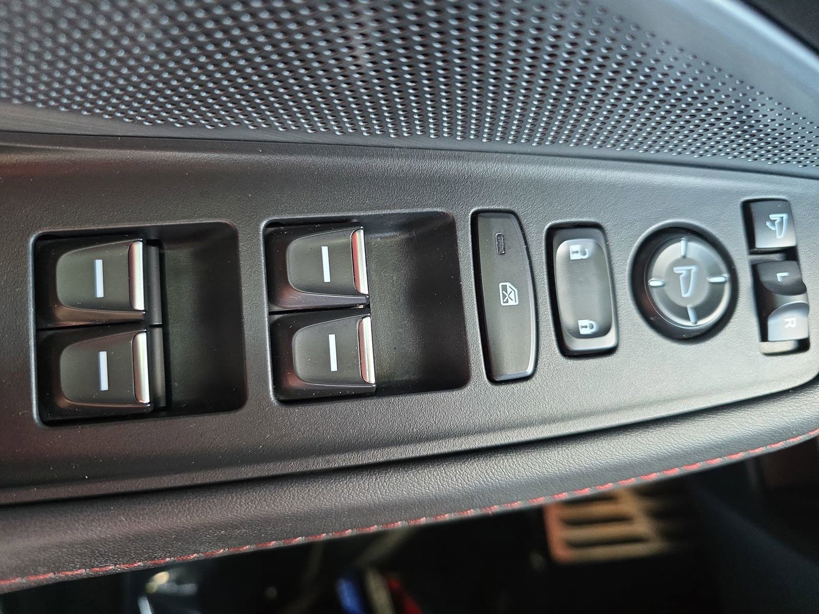 Used 2025 Acura MDX A-Spec AWD/4WD image 26