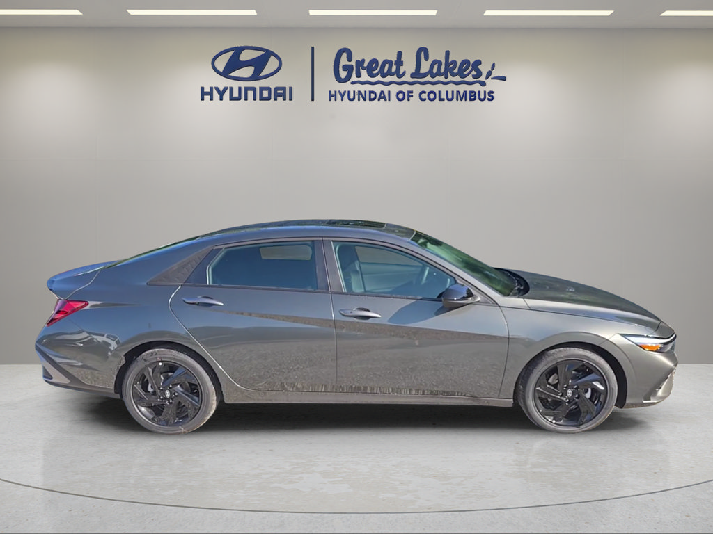 New 2026 Hyundai Elantra SEL Sport FWD image 6