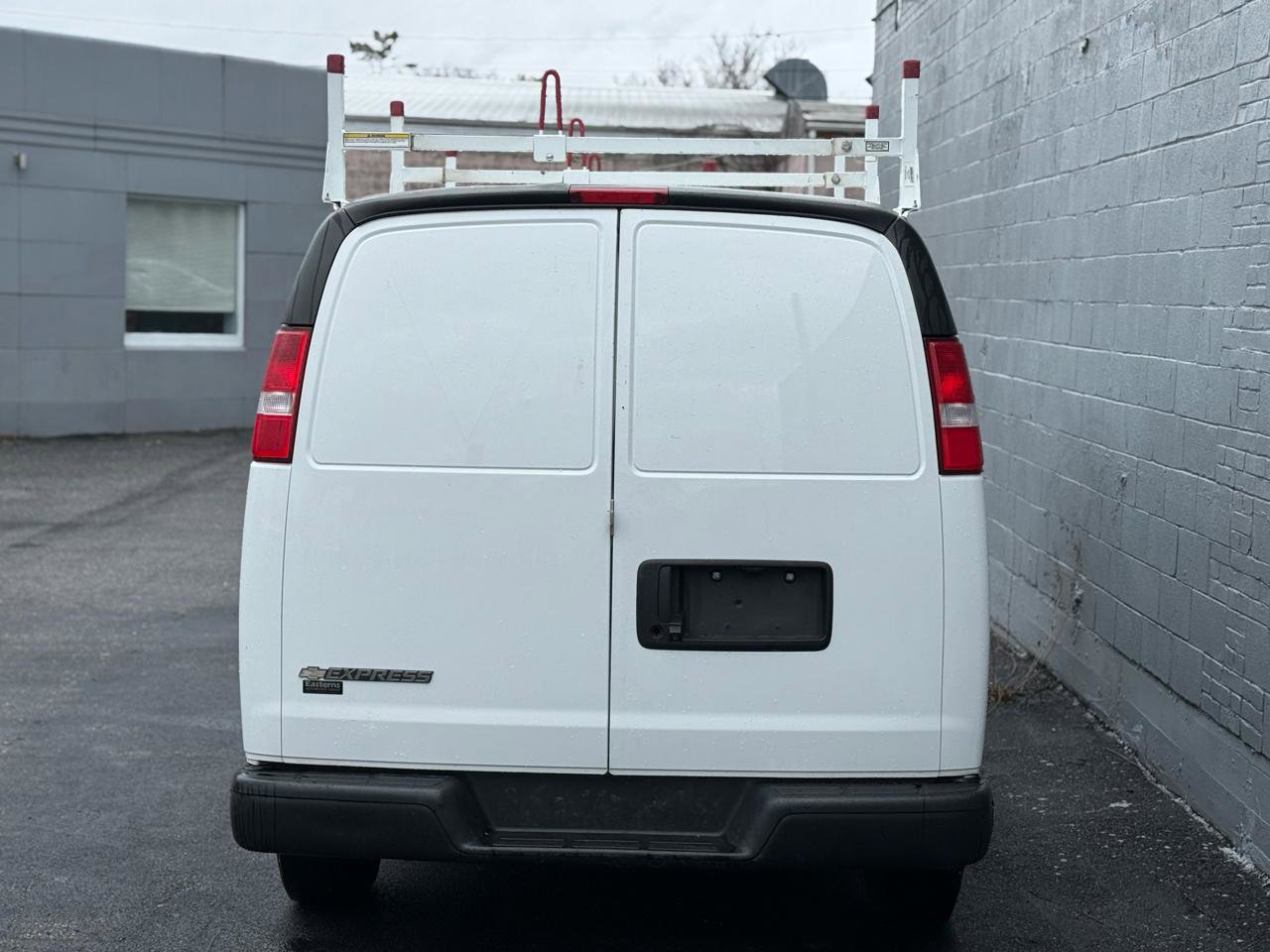 Used 2021 Chevrolet Express 2500 w/ Driver Convenience Package image 6