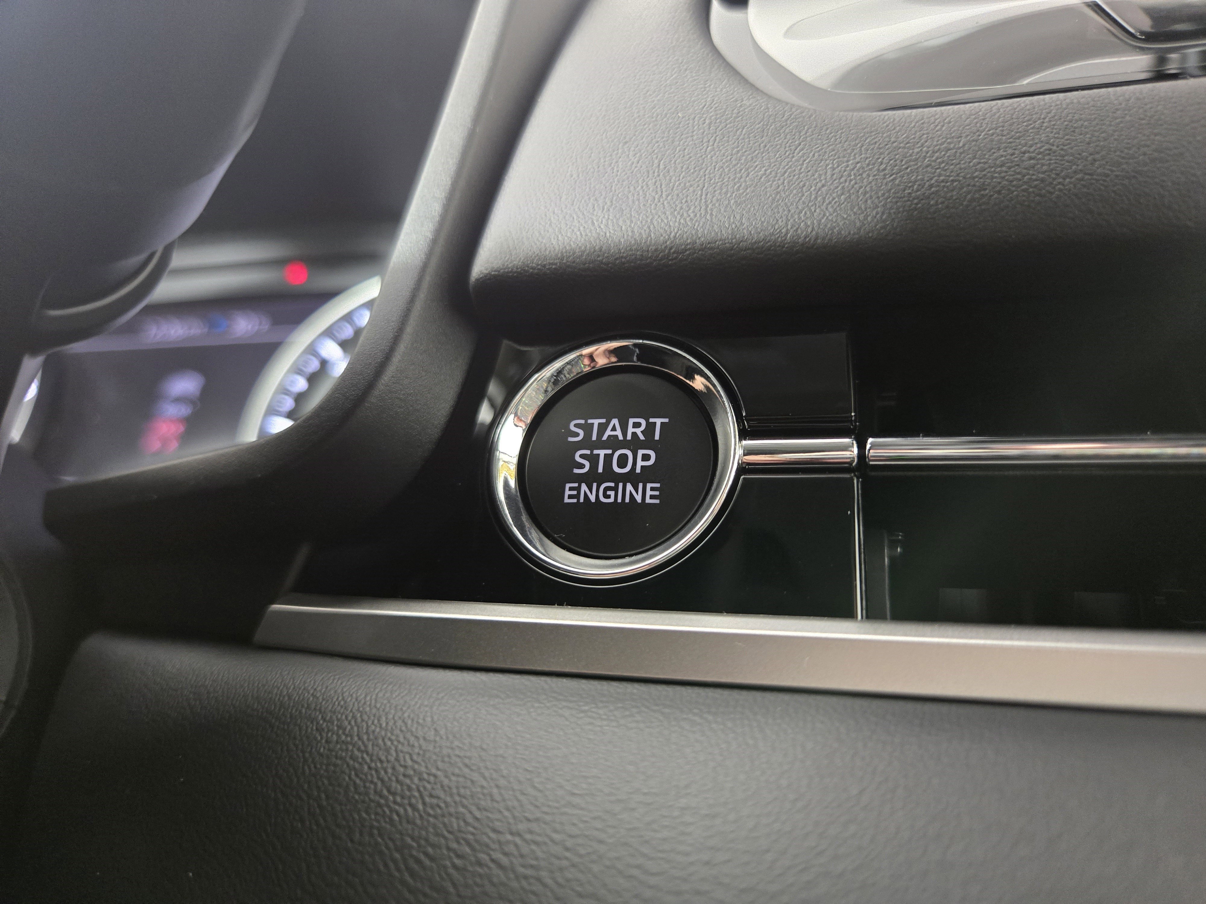 New 2026 Mitsubishi Outlander ES image 25