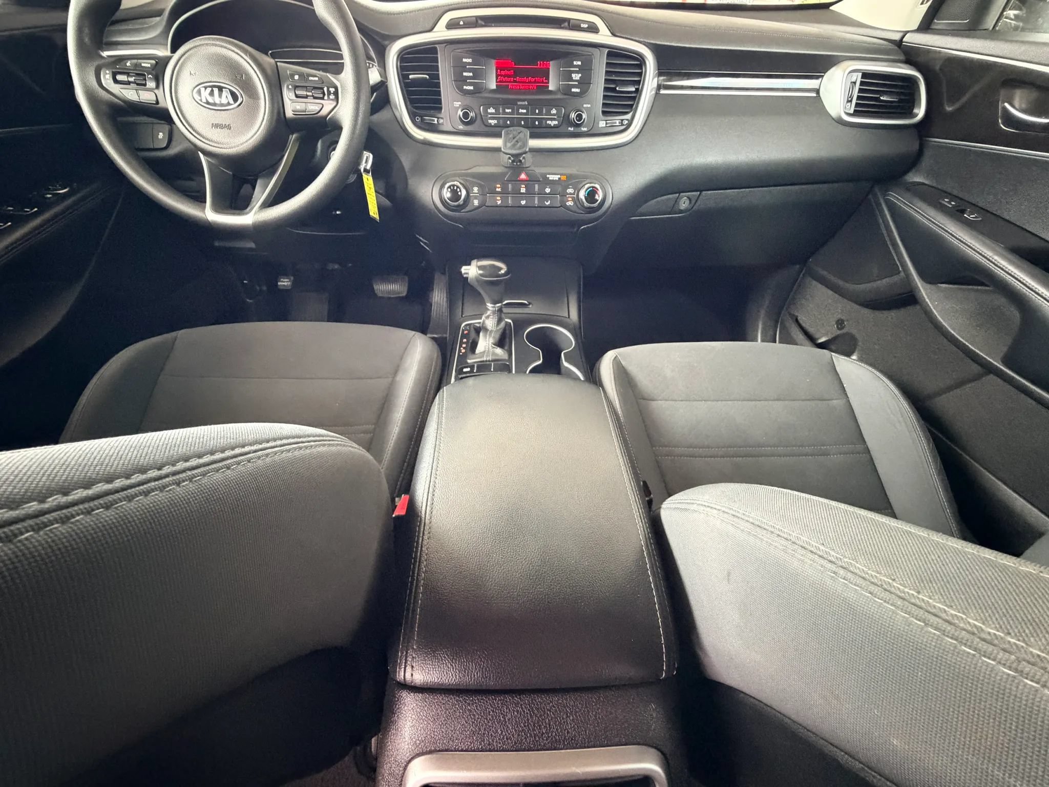 Used 2016 Kia Sorento L FWD image 10