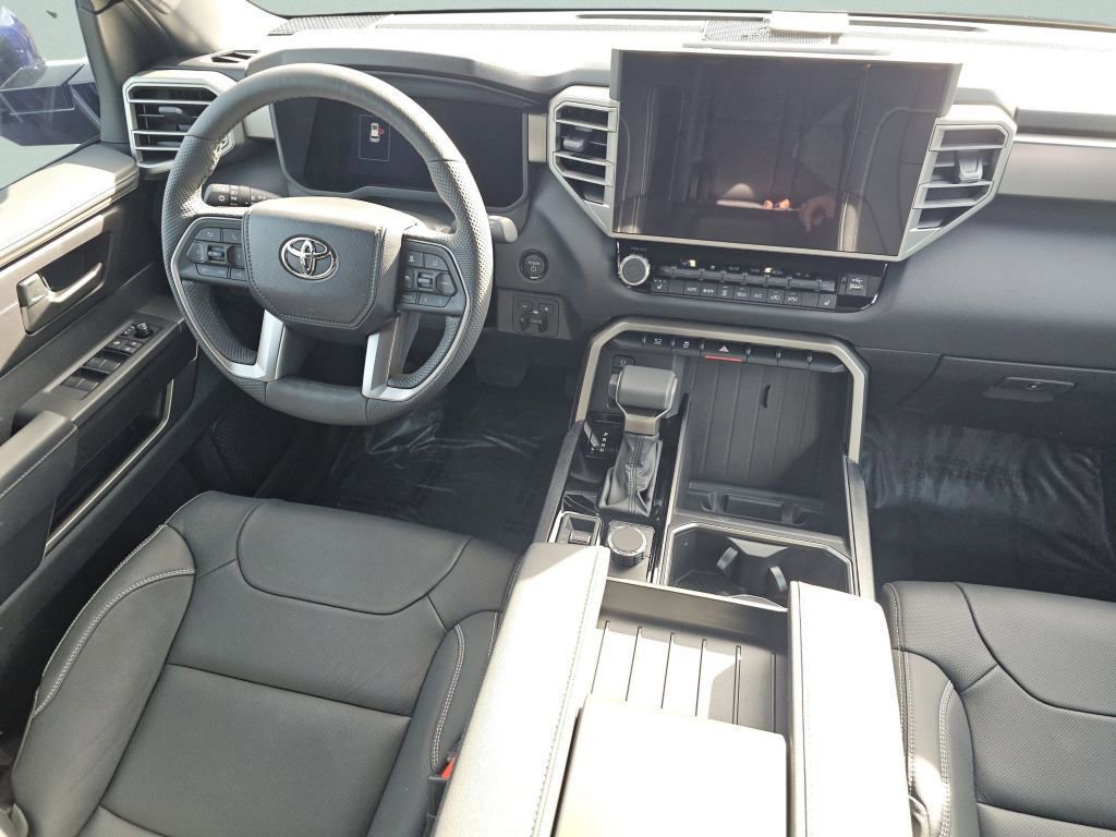 Used 2026 Toyota Sequoia SR5 w/ SR5 Premium Package AWD/4WD image 33