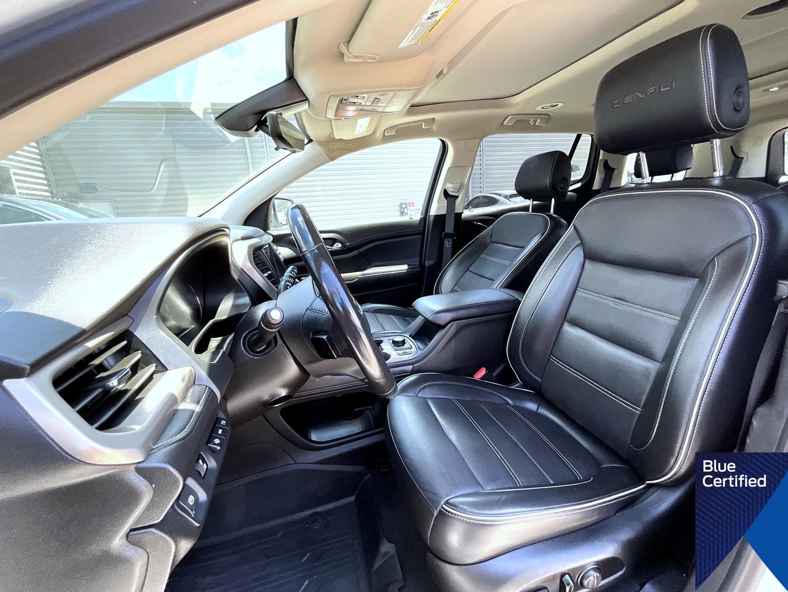 Used 2021 GMC Acadia Denali w/ Denali Ultimate Package AWD/4WD image 10