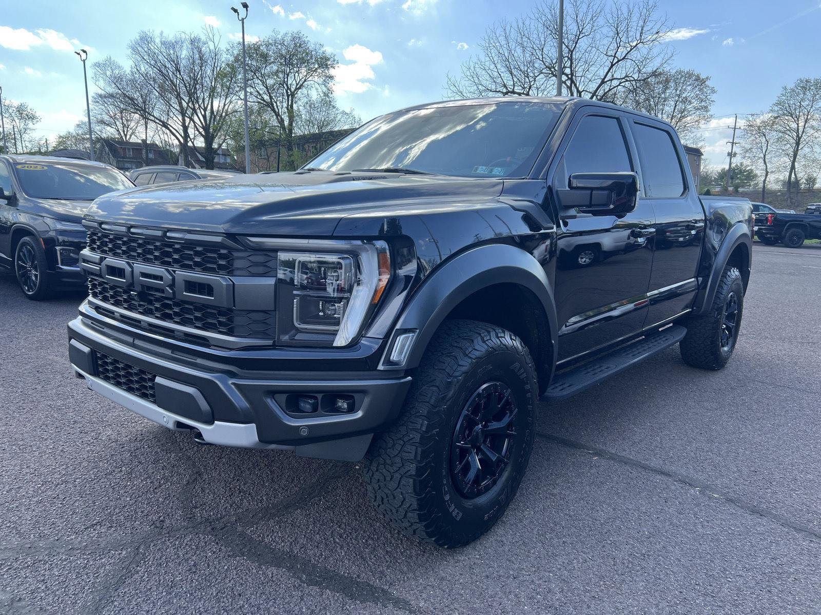 Used 2023 Ford F150 Raptor w/ Raptor 37 Performance Package AWD/4WD image 3