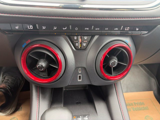 Used 2023 Chevrolet Blazer RS AWD/4WD image 19
