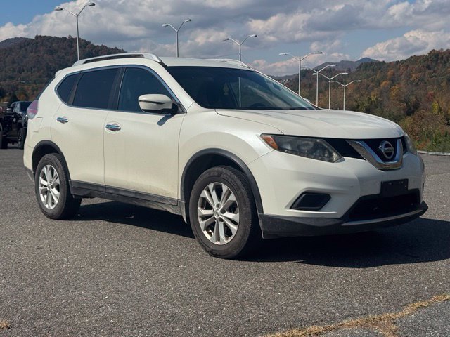 Used 2016 Nissan Rogue SV w/ SV Family Package AWD/4WD image 1