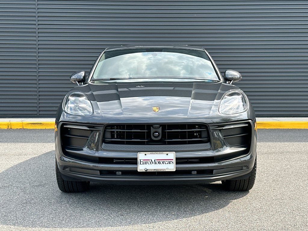 New 2026 Porsche Macan AWD/4WD image 6