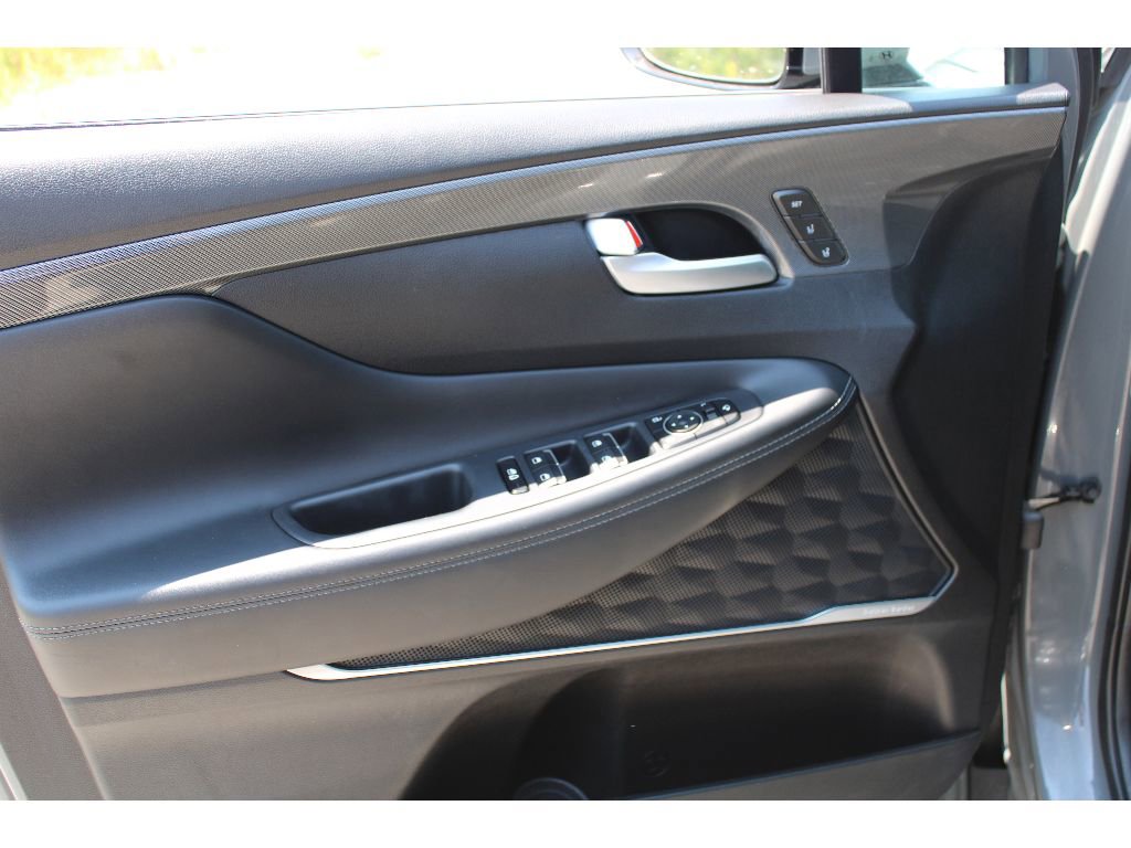 Used 2023 Hyundai Santa Fe Limited image 19