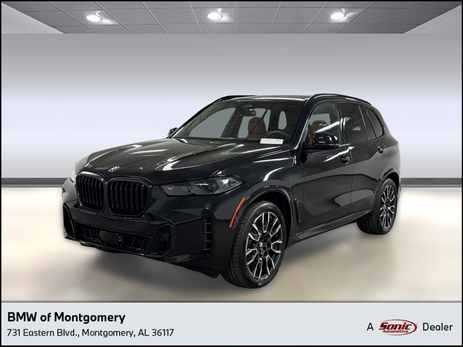 New 2026 BMW X5 xDrive50e w/ M Sport Package AWD/4WD image 1