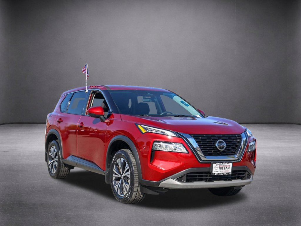 Used 2021 Nissan Rogue SV FWD image 2