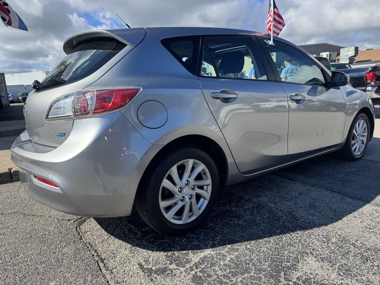 Used 2012 MAZDA MAZDA3 i Touring FWD image 9
