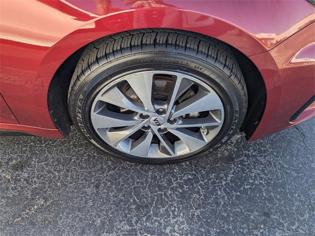 Used 2019 Kia Optima S image 15