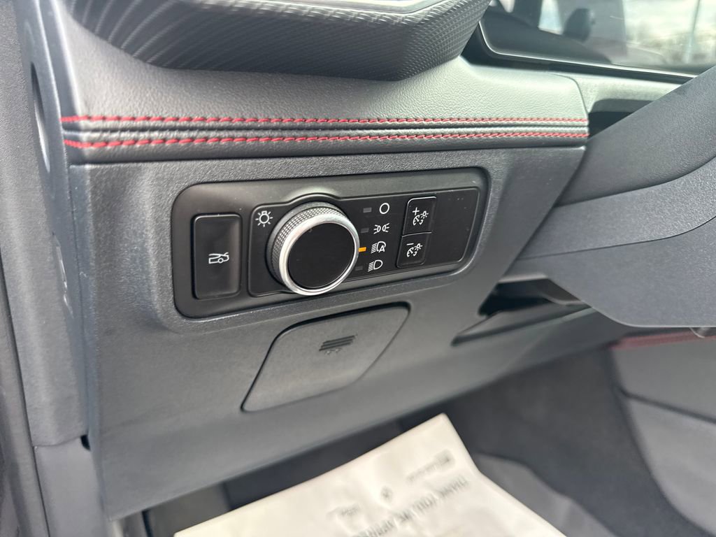 Used 2025 Ford Mustang Premium RWD image 19