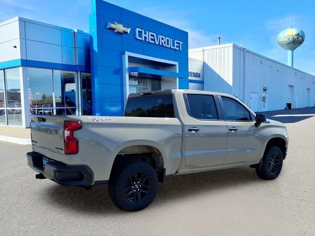 Used 2023 Chevrolet Silverado 1500 Custom Trail Boss w/ LPO, Dark Essentials Package AWD/4WD image 3