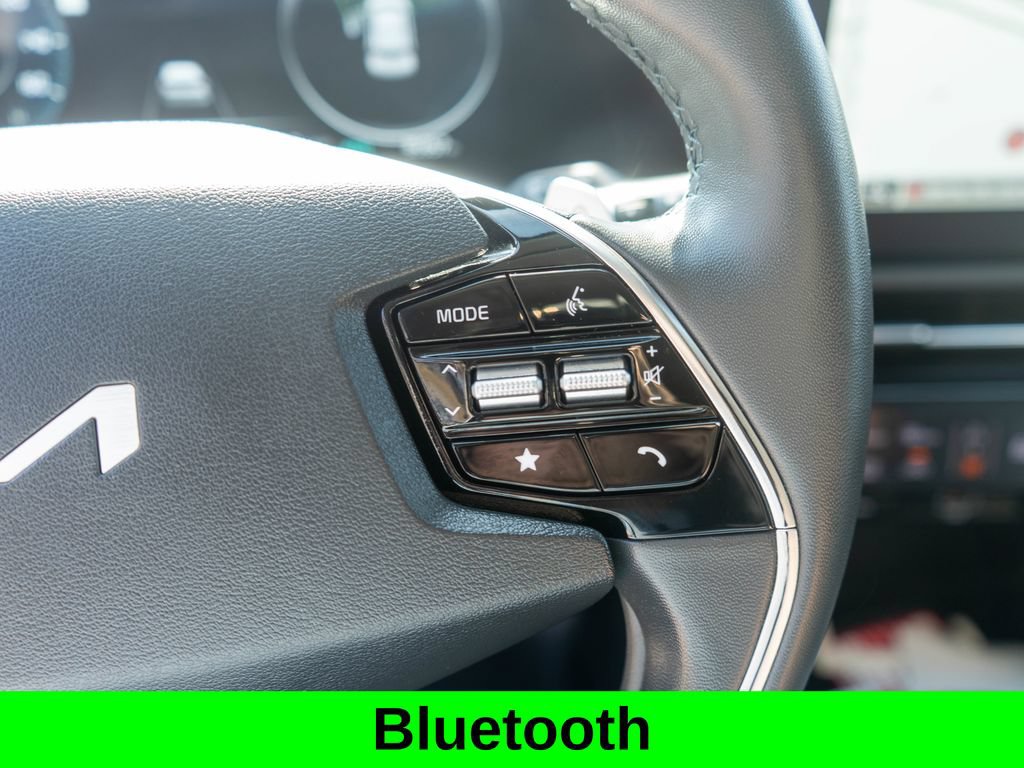 Certified 2023 Kia Niro Wind w/ Wind Preserve Package FWD image 18
