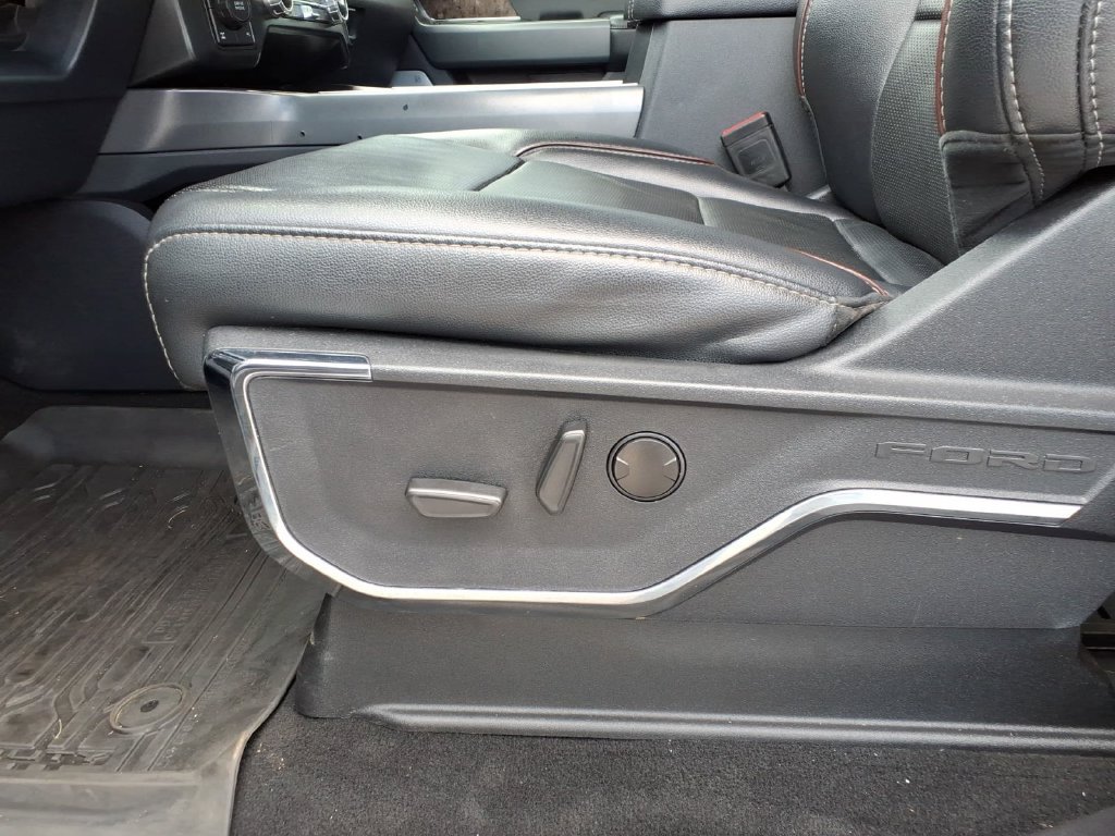 Used 2024 Ford F250 Lariat w/ Black Appearance Package AWD/4WD image 24