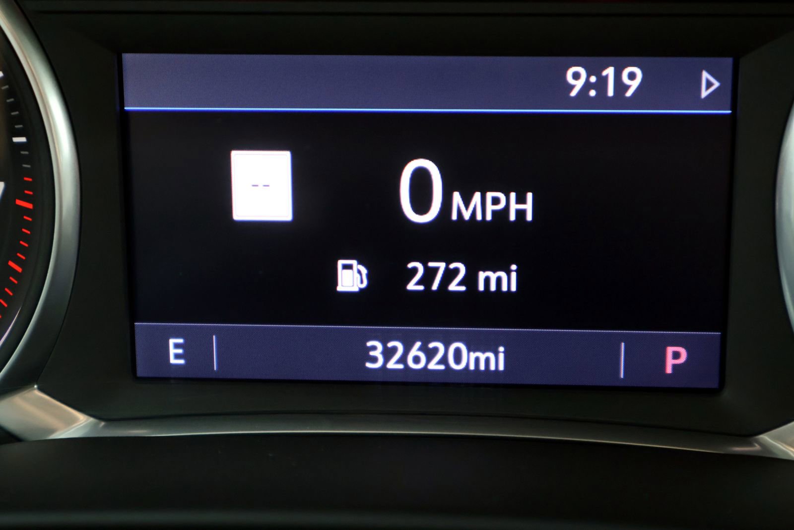 Used 2020 GMC Acadia SLT FWD image 27