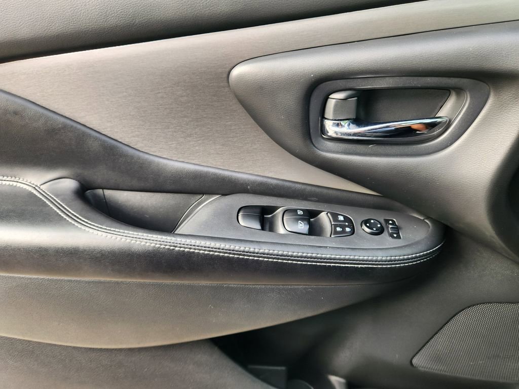 Used 2019 Nissan Murano SV w/ Premium Package image 28