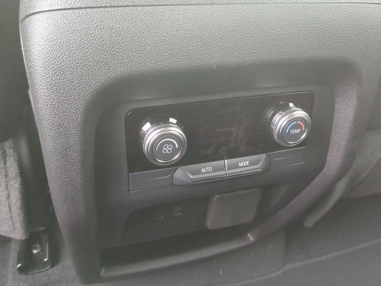 New 2025 GMC Acadia Elevation image 21