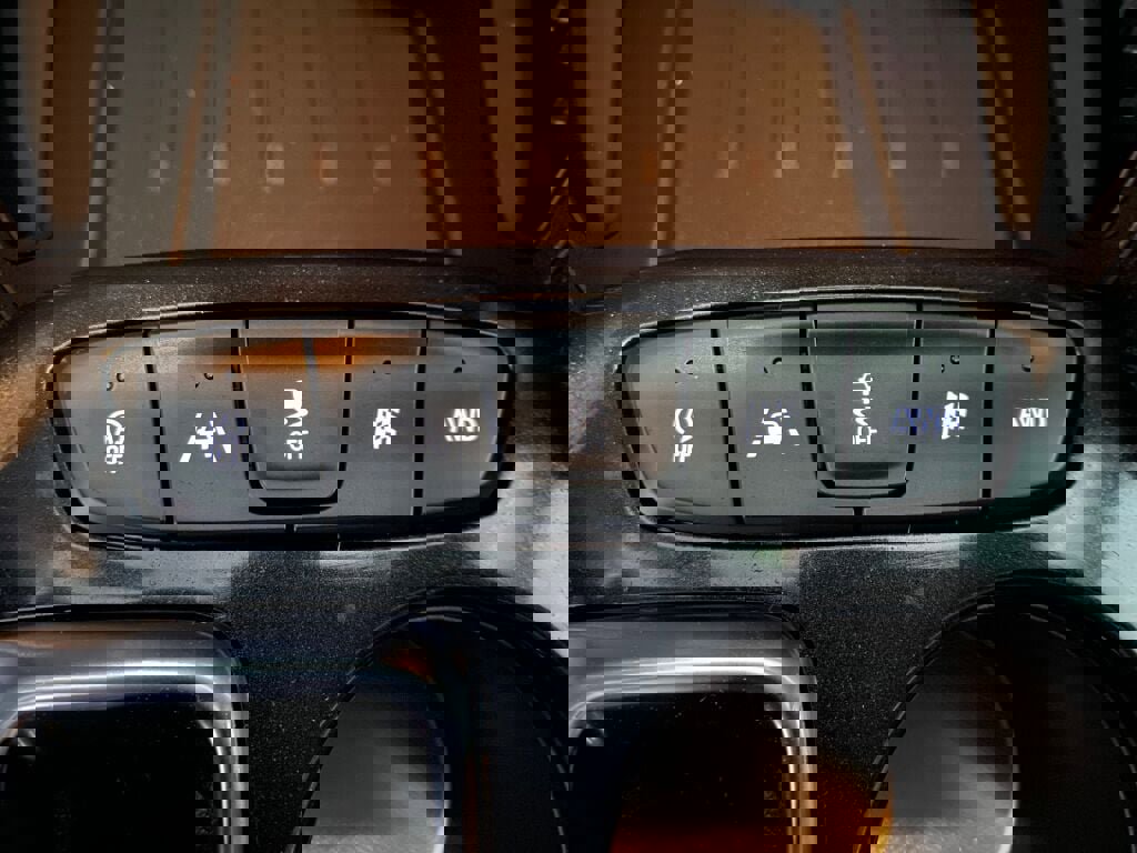 Used 2026 Chevrolet TrailBlazer LT w/ LT Cold Weather Package image 16