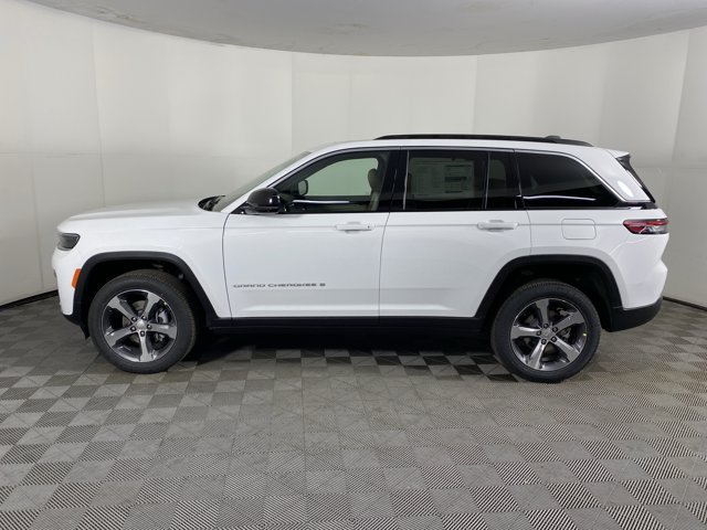 New 2026 Jeep Grand Cherokee Limited AWD/4WD image 11