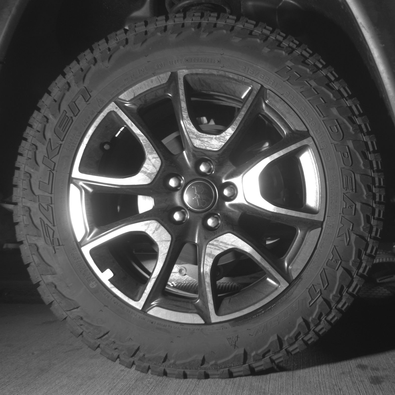 Used 2025 Jeep Compass Trailhawk AWD/4WD image 15