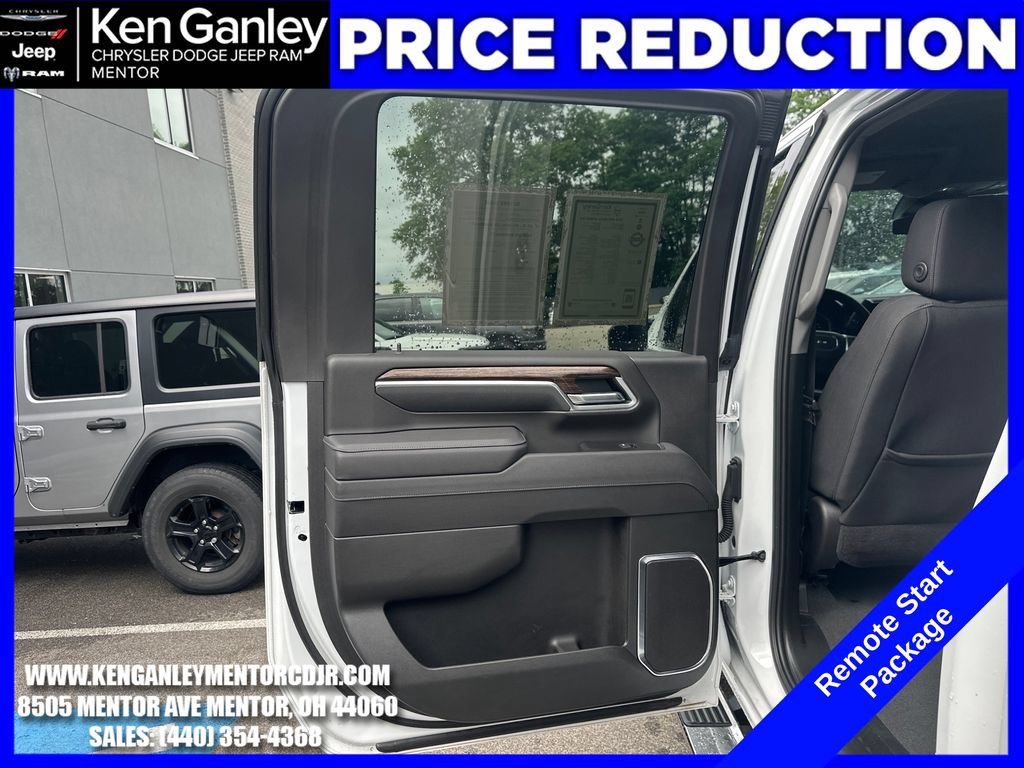 Used 2025 GMC Sierra 2500 SLE w/ SLE Value Package; AWD/4WD image 19