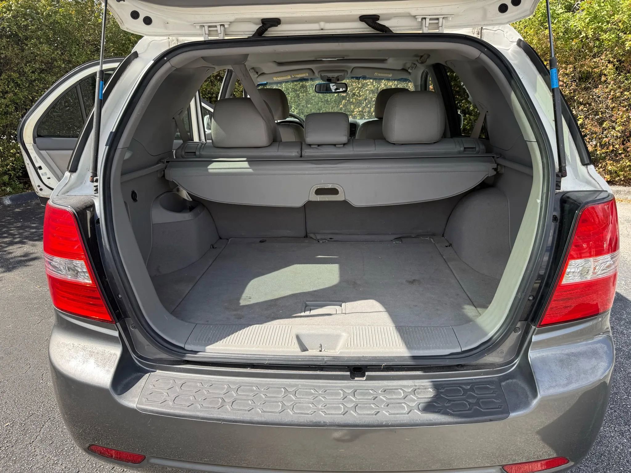 Used 2007 Kia Sorento EX w/ Luxury Pkg image 7