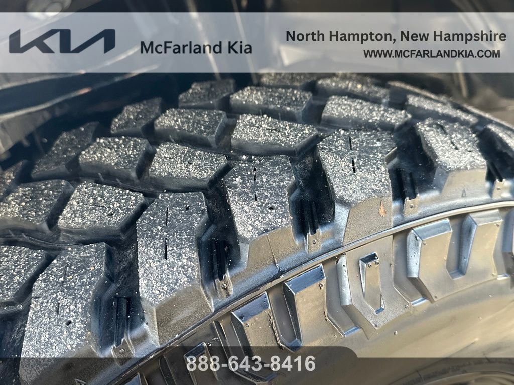 Used 2021 Jeep Gladiator Willys image 29