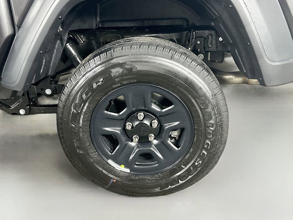 New 2026 Jeep Gladiator Sport image 17