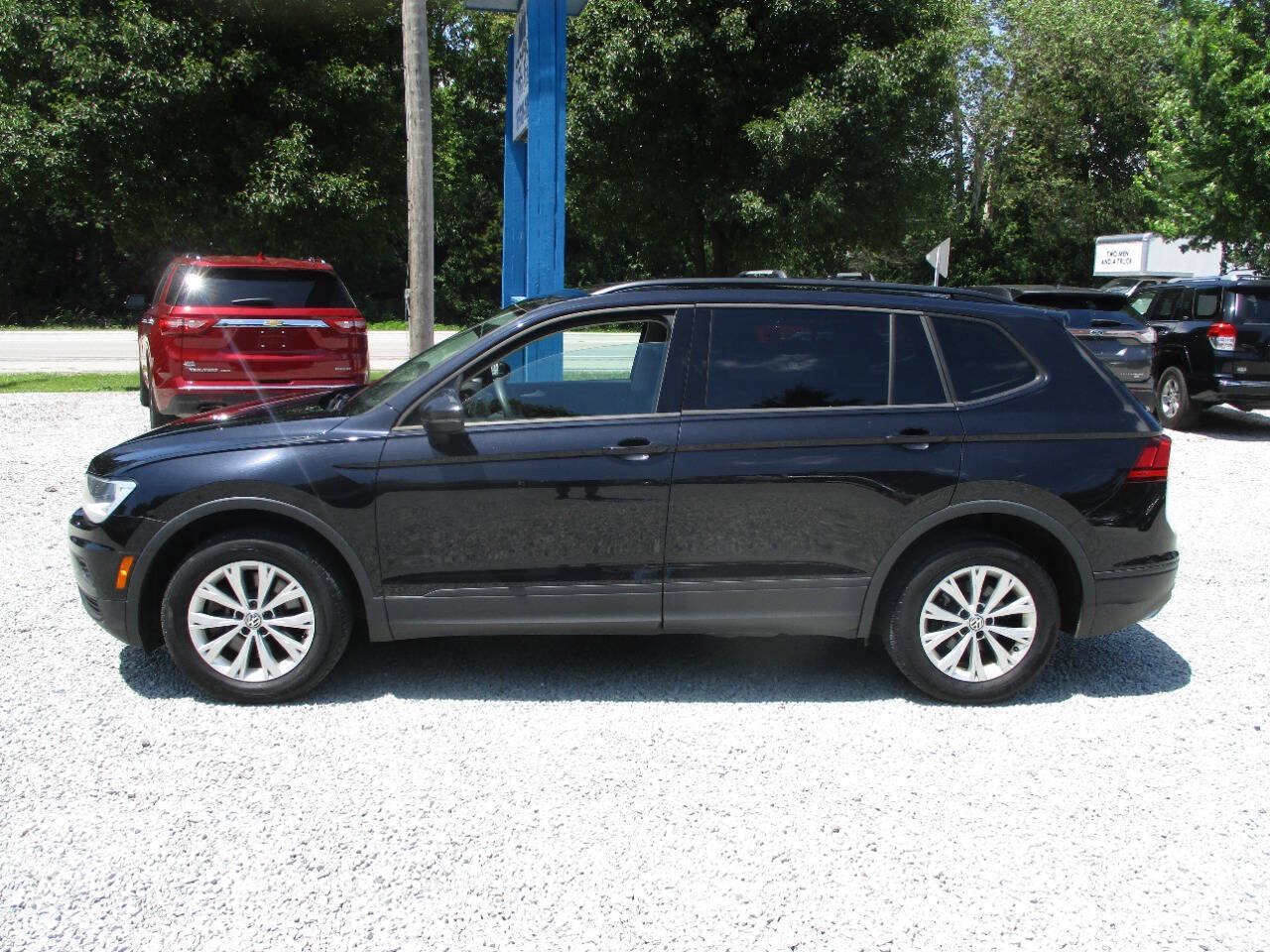 Used 2018 Volkswagen Tiguan S AWD/4WD image 2