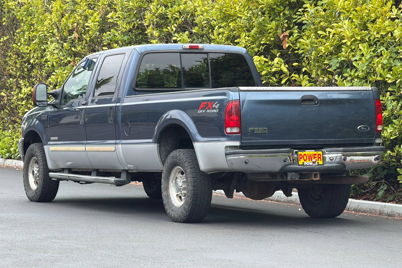 Used 2004 Ford F350 Lariat AWD/4WD image 6