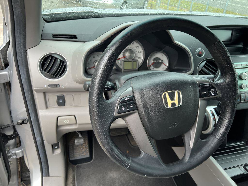 Used 2011 Honda Pilot EX image 14