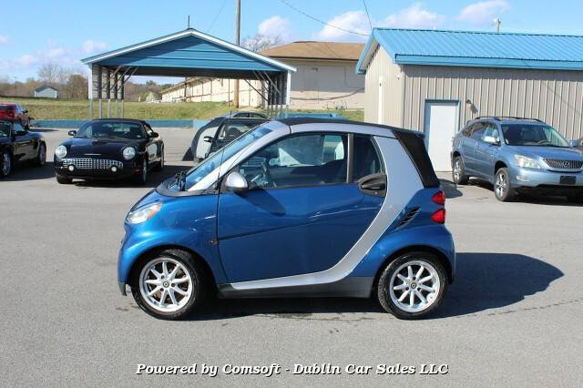 Used 2009 smart fortwo passion RWD image 3